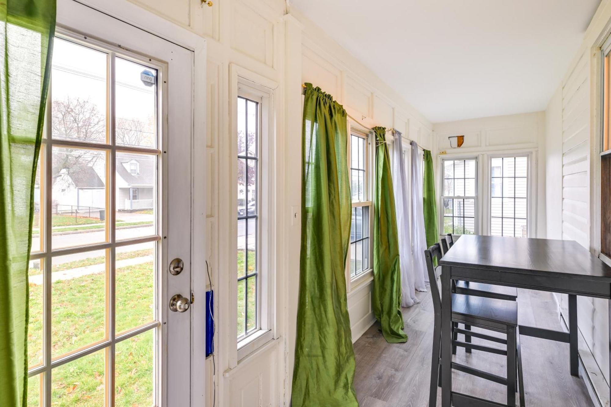 Charming Long Island Home With Fenced Yard! Freeport Extérieur photo